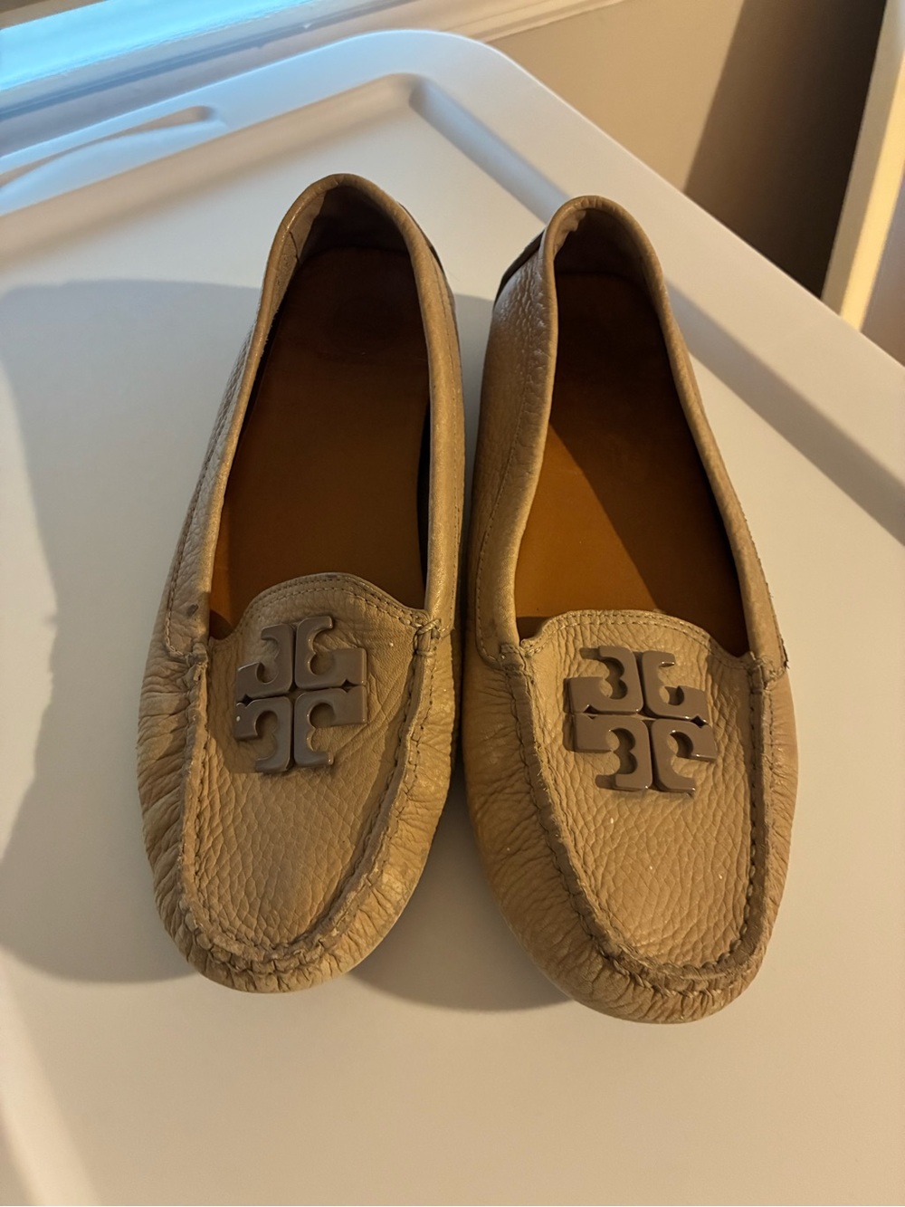 Tory Burch Tan Leather Logo Driving Loafers
